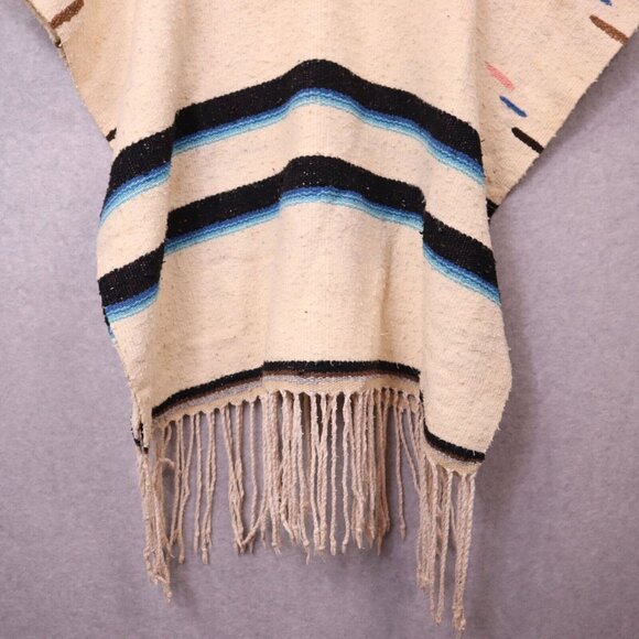 Central American Hand Woven Poncho Fring Bottom Aztec‎ - Picture 3 of 10